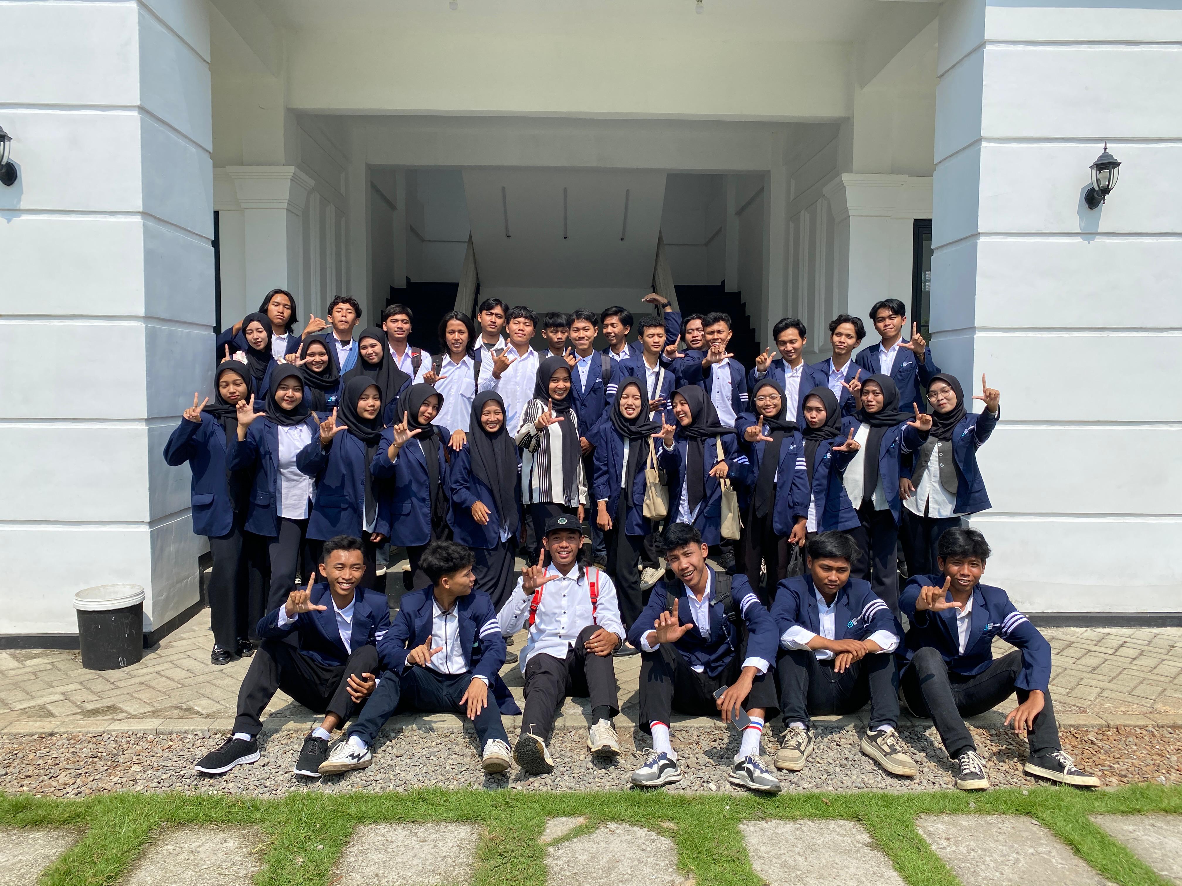 Foto bersama MMIP MR B
